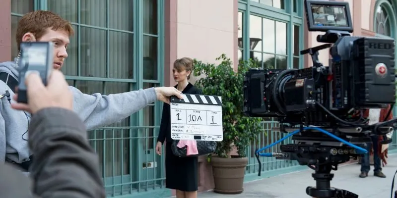 Behind The Scenes Photos Revealing Television Production Magic